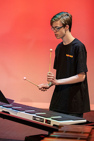 039